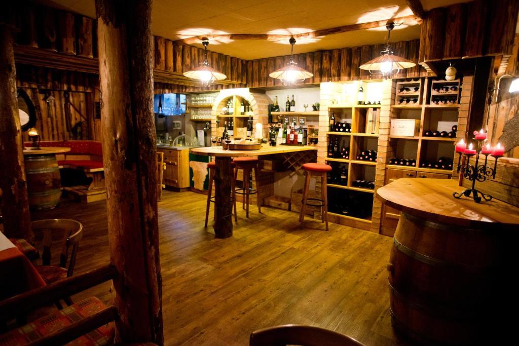 豪斯尔因姆沃尔德兰德酒店 格洛博明 外观 照片